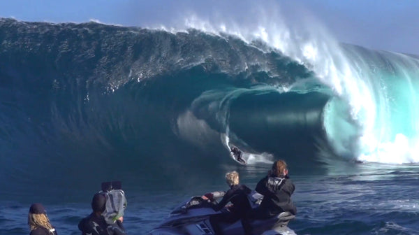 The Right: Swell of the Decade