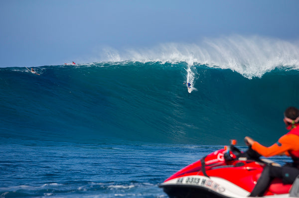 Peahi Paddle Session