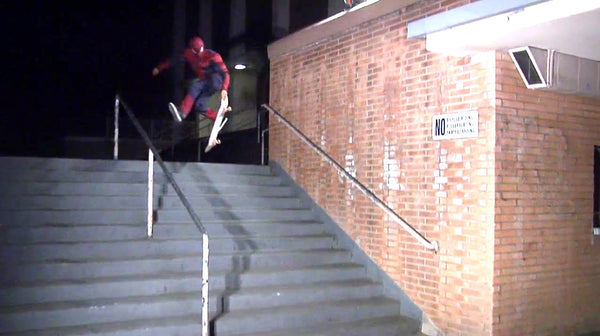 Spider-Man Skateboarding